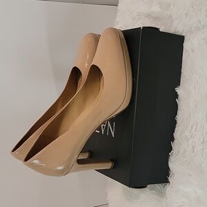 Naturalizer Teresa nude patent pump women's size 12W